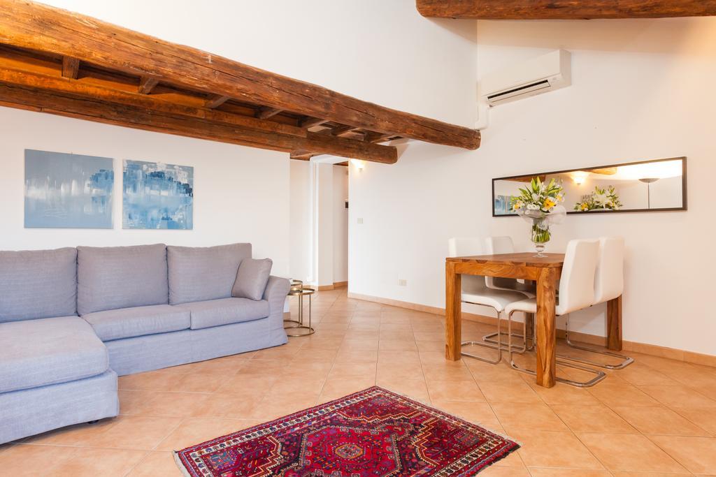 Maisonette Farnese Rzym Pokój zdjęcie